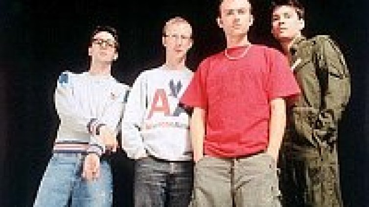 Blur с нов материал догодина