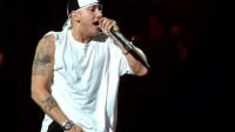 Появи се нов сингъл на Eminem!