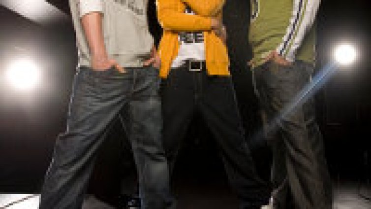 Групата завладяват родната хаус и денс сцена