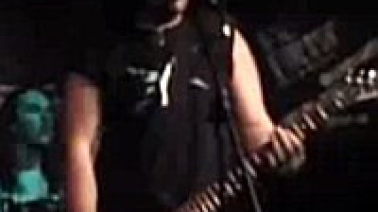 Две хард рок банди с концерт срещу насилието