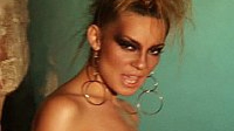 Вяра от City става поп звезда