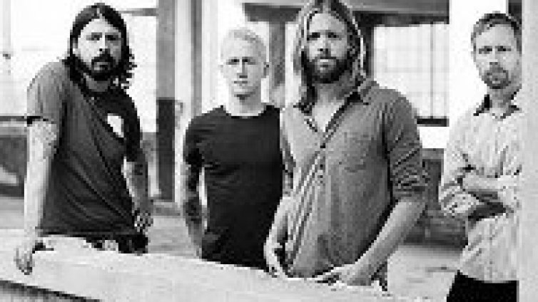 Гледай новото видео на Foo Fighters