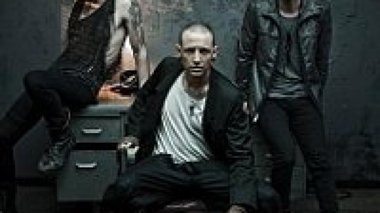 Чуй целия нов албум на Dead by Sunrise