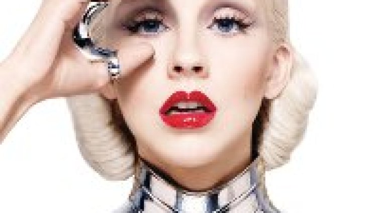 Christina Aguilera се завръща с мръснишки клип и нов албум