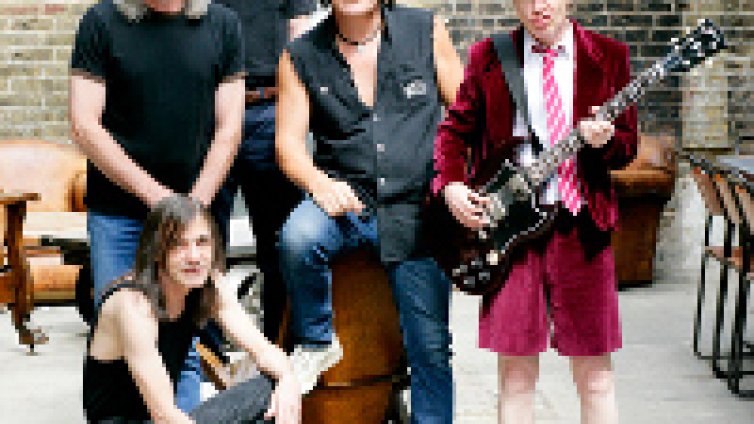 Iron Man 2 на AC/DC с официално промо парти у нас