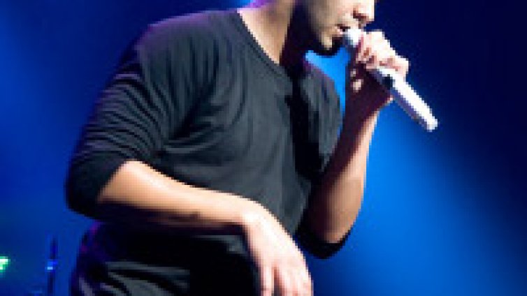 Полицията провали втори безплатен конерт на Дрейк