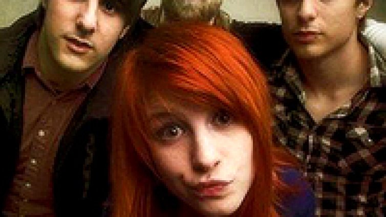 Paramore се завръщат с нов сингъл - "Playing God"