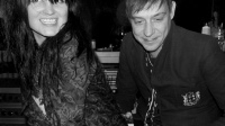 Чуй новото парче на The Kills 