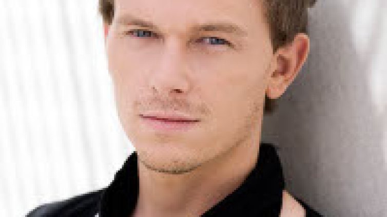 Fedde le Grand идва за рождения ден на Yaltа