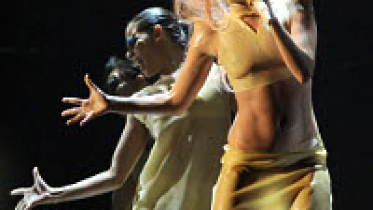 Кънтрито надви попа на Grammy 2011