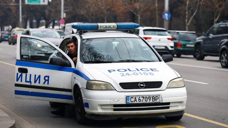 Полицията задържа шестима мигранти на &bdquo;Цариградско шосе&ldquo; в София