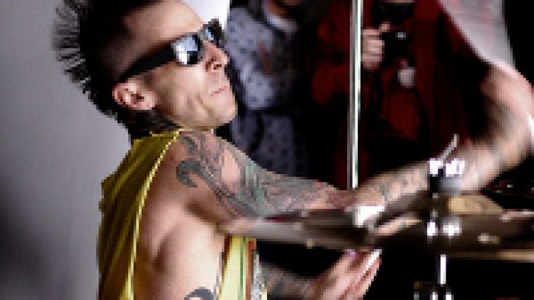 Чакаме новия Blink-182 това лято
