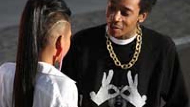 Wiz Khalifa с ново видео и сингъл - Roll Up