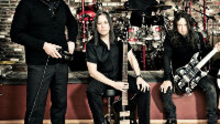 Queensrÿche пускат Dedicated to Chaos това лято 