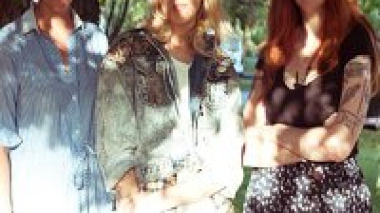 Vivian Girls пускат целия си нов албум онлайн