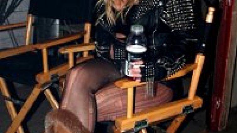 Britney Spears готви две различни версии на новото си видео