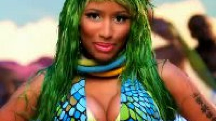 Nicki Minaj сладникава и секси в Super Bass