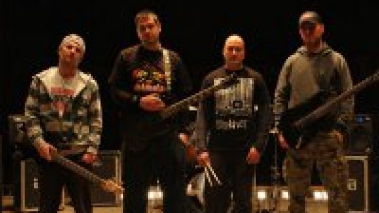 Родната метъл банда Zaplaxa пусна първия си официален клип