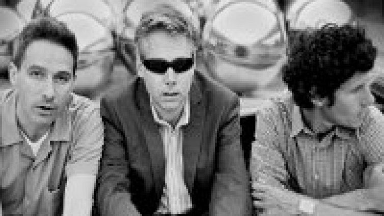 Beastie Boys, Major Lazer и Satingold спретнаха супер летен хит