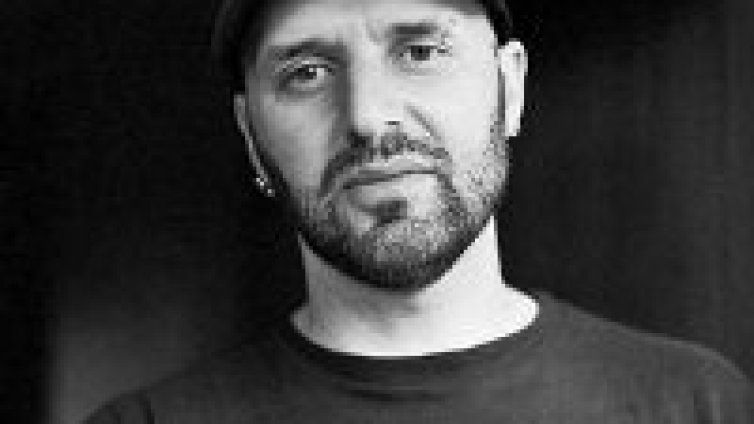 Ace от Skunk Anansie: Идваме да ви взривим!