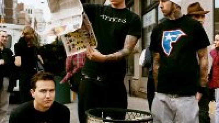 Blink-182 разкриха траклиста на новия албум
