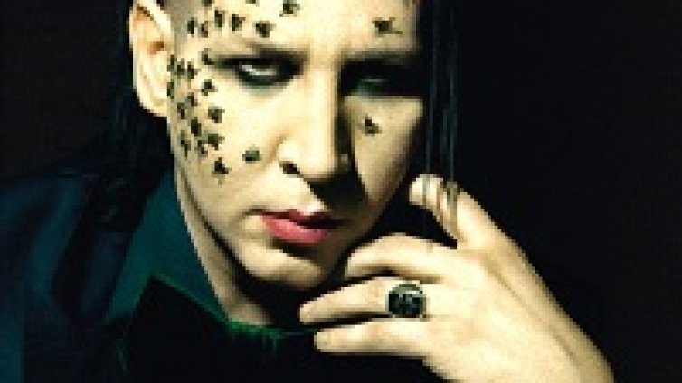 Marilyn Manson на корицата на италианския Vogue