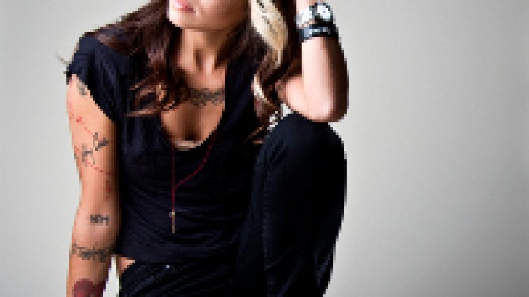 Christina Perri с парче от саундтрака на Здрач (видео)   