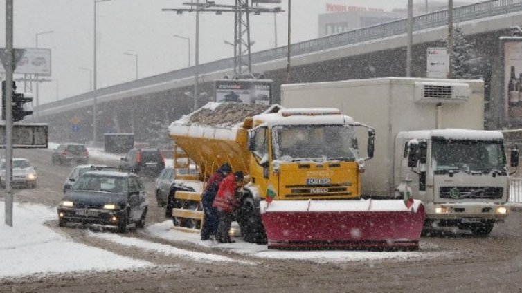 Изловиха ли снегорините снежинките