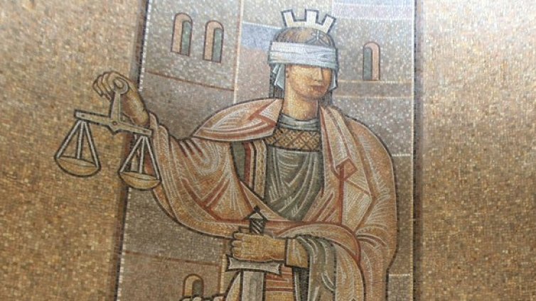 Деница Петкова: Спазих закона! 