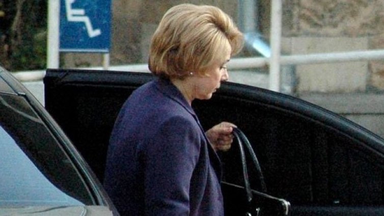 Надлъж и шир Масларова кръстосала България