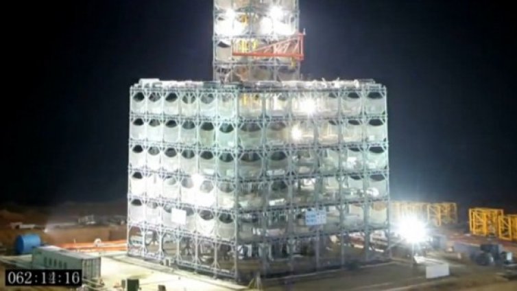 В Китай вдигнаха 30-етажен хотел за 360 часа 