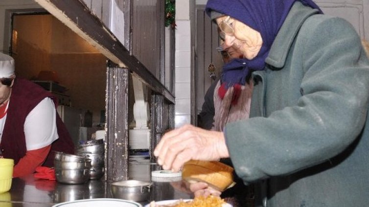 КНСБ: Бедността в България е рекордна!