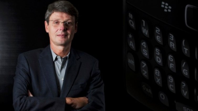 Нови шефове начело на производителя на Blackberry  