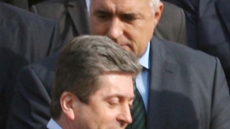 За кокала: Битката Първанов-Борисов