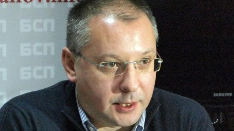 Десницата да спре с манията си за икономии, зове Станишев