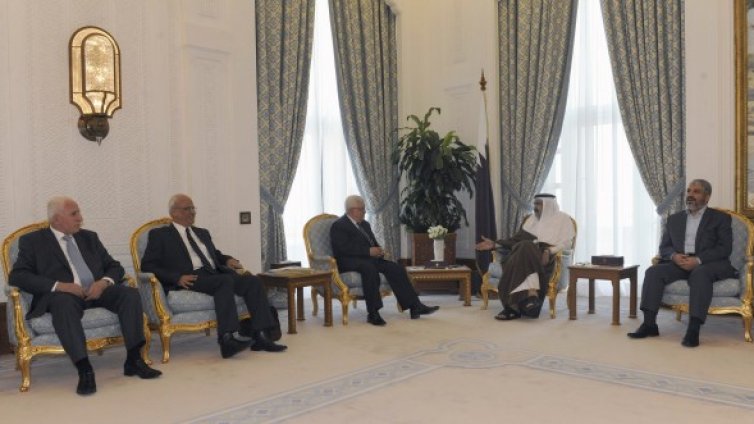 Махмуд Абас ще оглави временно палестинско правителство 