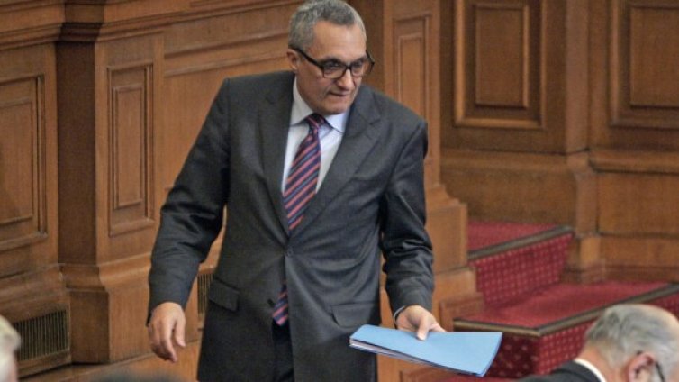 Дарението на ГЕРБ от 1 млн. лева за бедстващите е законно