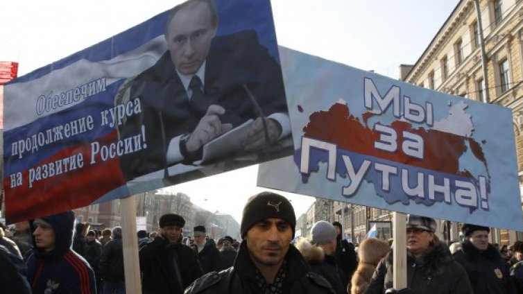 60 000 души подкрепиха Путин на митинг в Санкт Петербург 