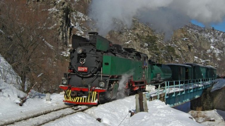 Теснолинейката &ndash; романтика или необходимост