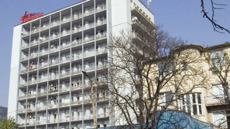 Бебе със синини и фрактура на черепа е в "Пирогов"