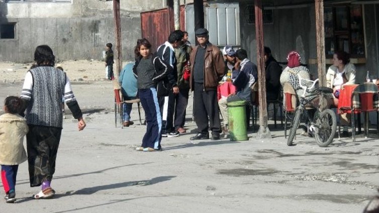 Скъпи коли и лукс имоти &ndash; резултатът от интеграцията на ромите