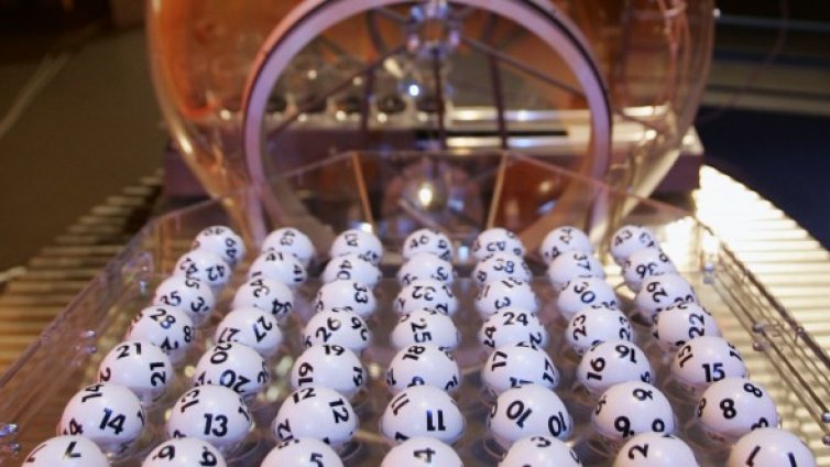 30 години с едни и същи числа &ndash; до джакпота от $2,4 млн. 