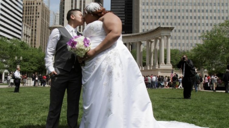 Защо напълняваме след брака