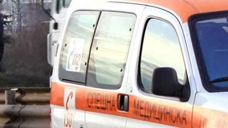 Дете падна от 2-метрова тераса в Курило