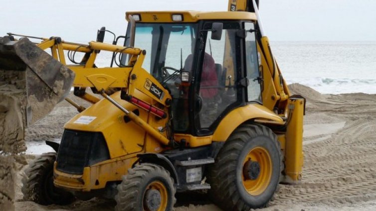 Откриха откраднат багер за износ в Сирия