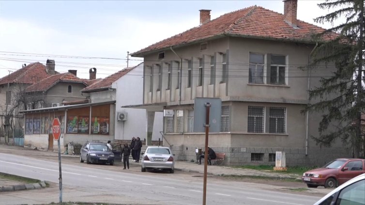 Еуфорията спада: Цените на селските и извънградските се успокоиха
