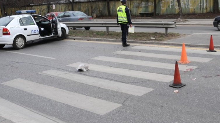 Блъснатото на зебра дете е в тежко състояние 