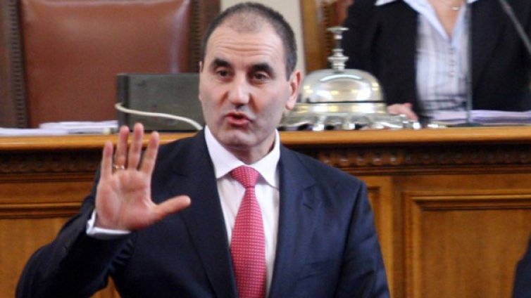 Миков създеде импотентно МВР, скочи Цветанов