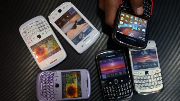 RIM се е бръкнала с $40 млн. заради срива на Blackberry 