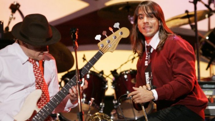 Red Hot Chili Peppers пуснаха EP за свободно сваляне